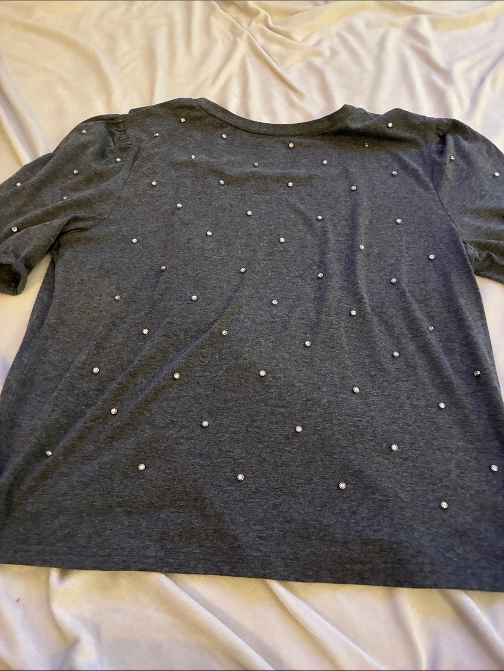 Pearl-Embellished Charcoal Gray Short-Sleeve Women’s Tee